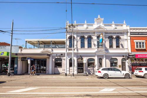 Balaclava Hotel