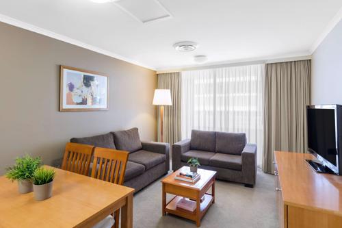 Nesuto Canberra Apartment Hotel