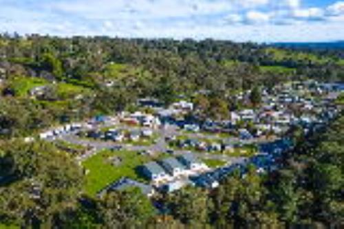 Pine Hill Caravan Park