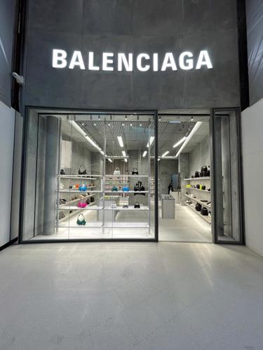 BALENCIAGA