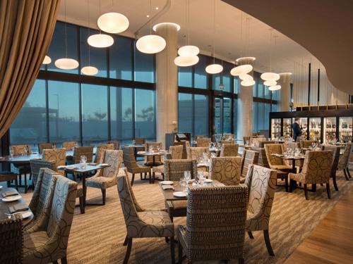 Apron Bar & Restaurant , Pullman Brisbane Airport