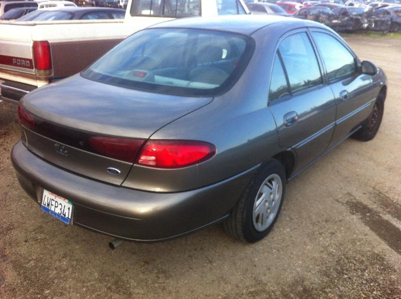 Ford escort 2002