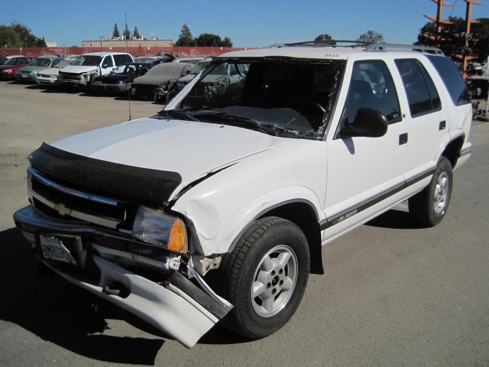 Chevrolet blazer s15