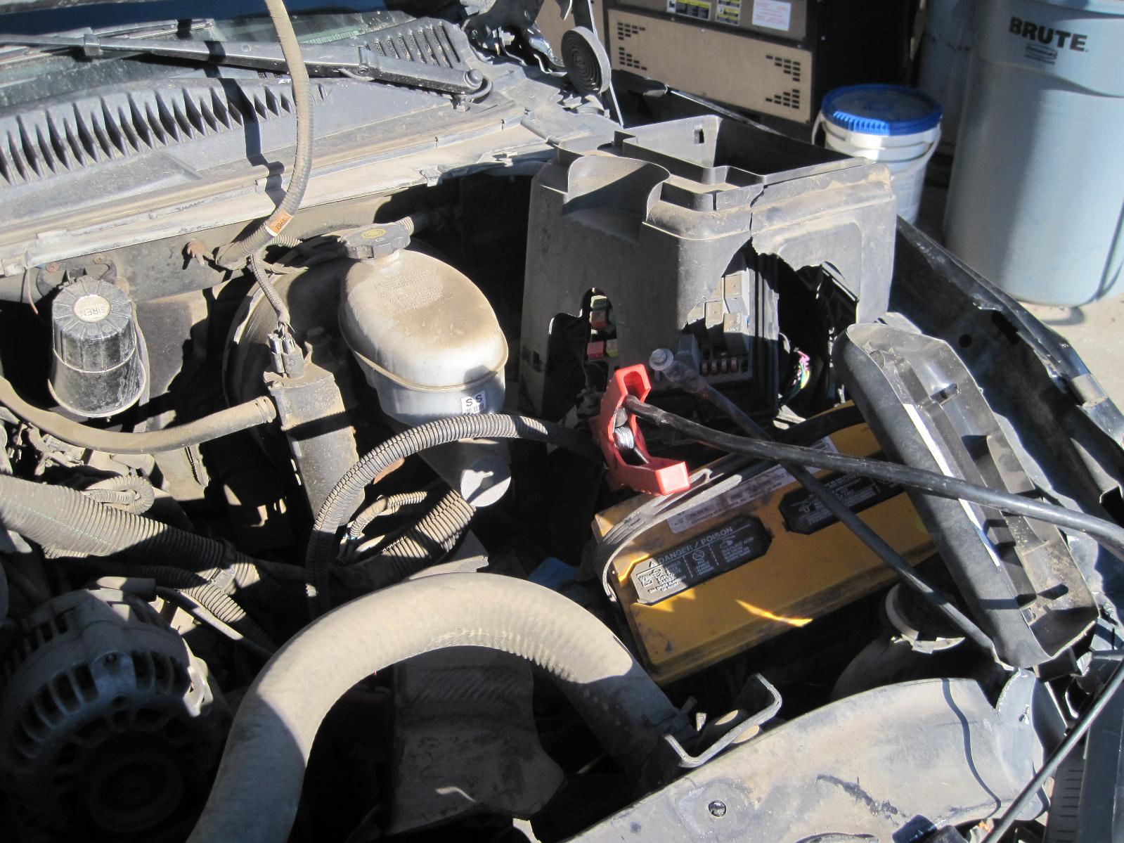 2004 Chevrolet Silverado 1500 Pickup LS parts | AutoGator - Sacramento, CA