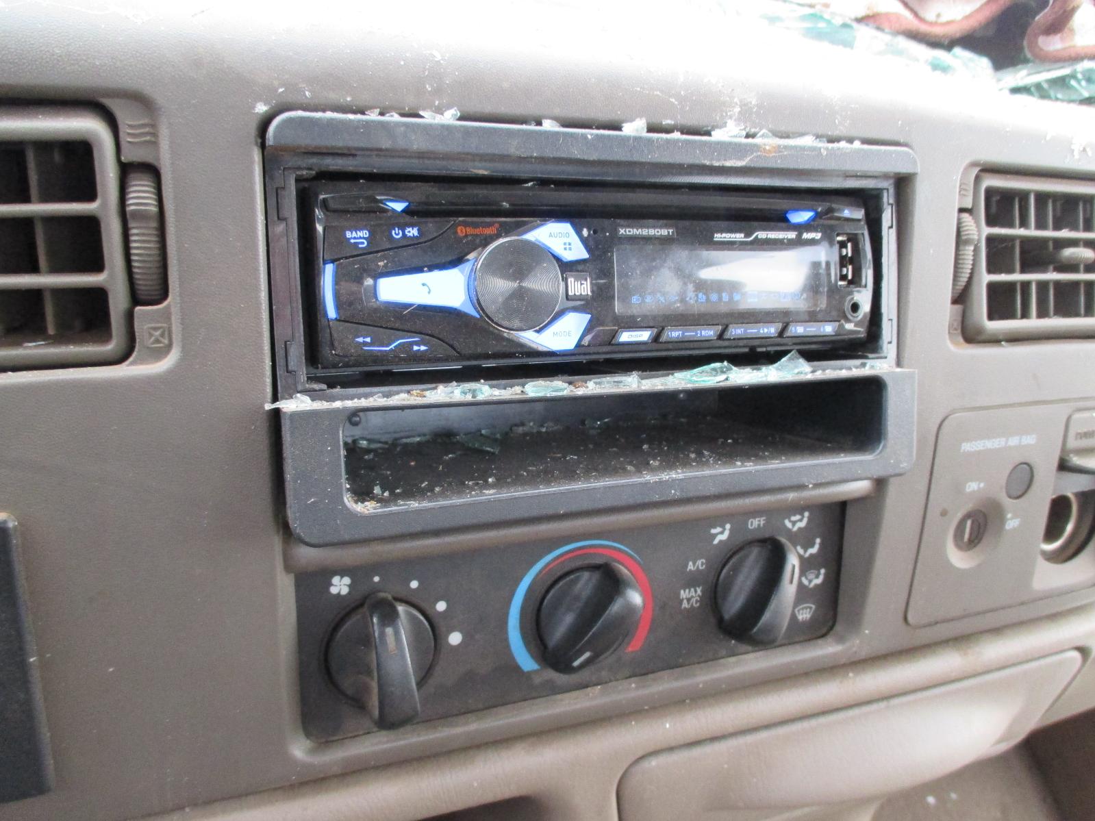 2004 Ford F250 Pickup XLT parts | AutoGator - Sacramento, CA