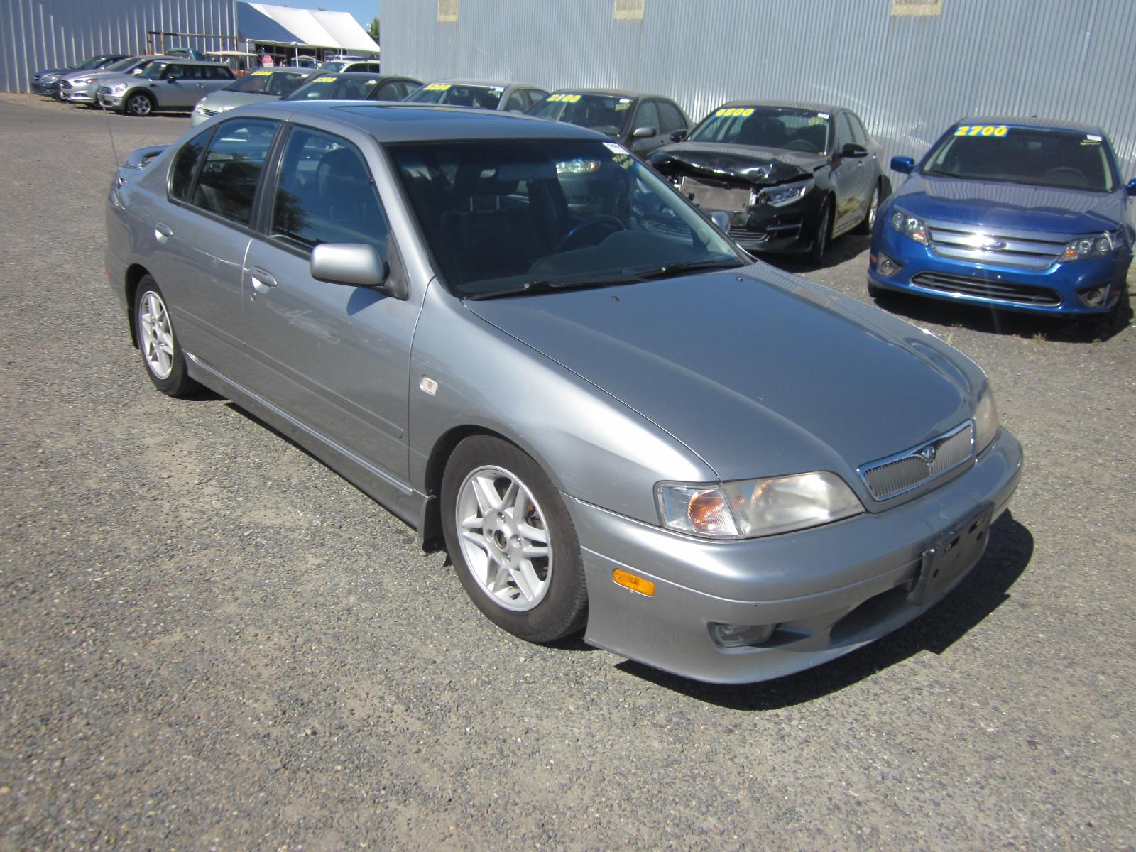 Infiniti g20 2001