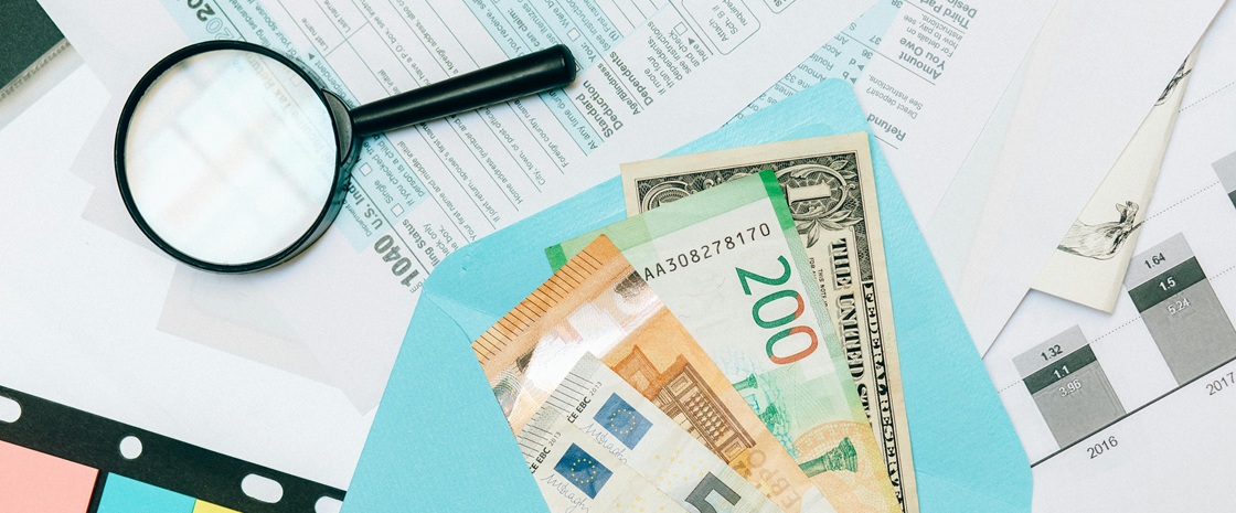 Organizing tax forms and currency efficiently through a modern invoice automation workflow