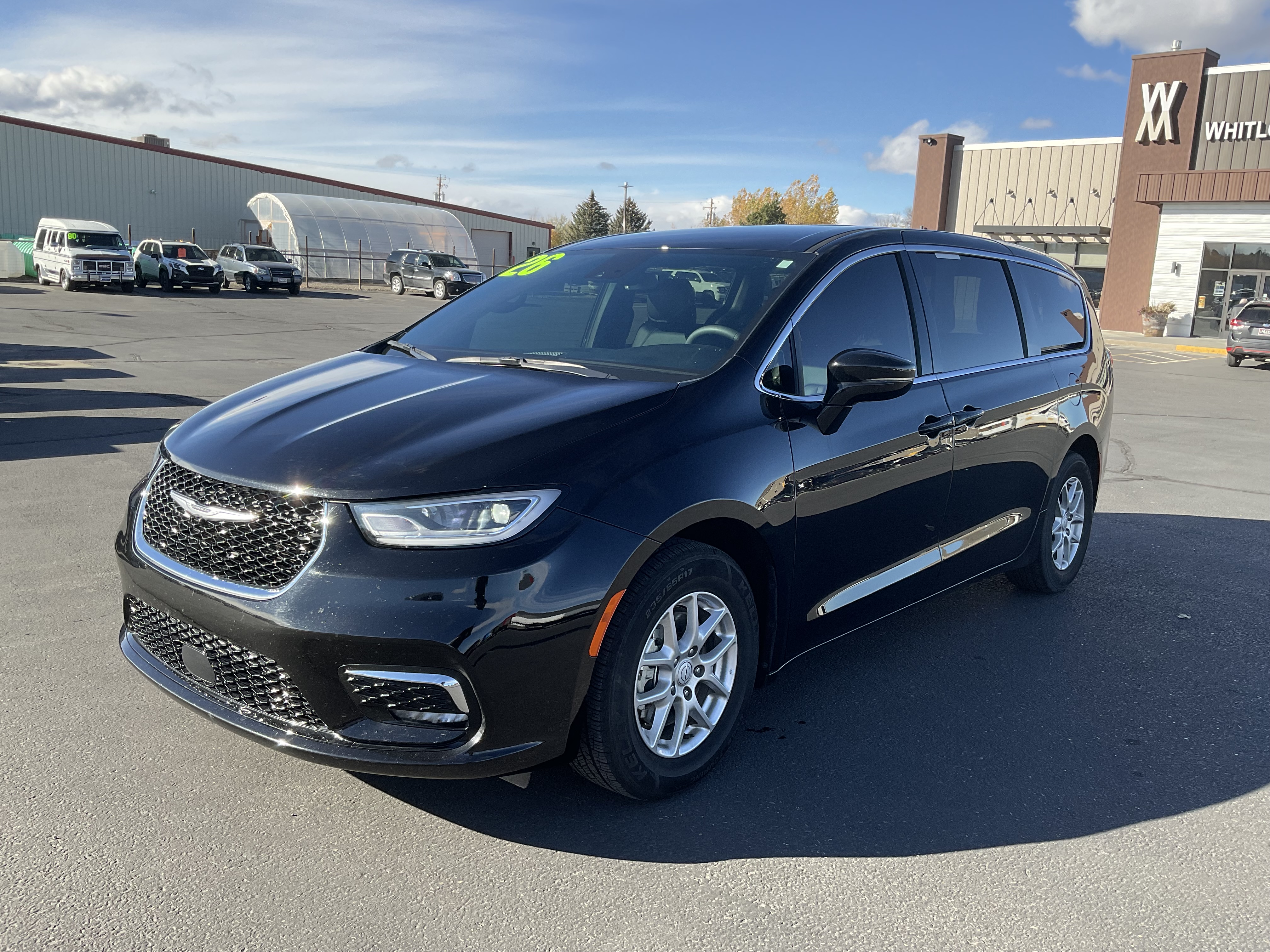 2026 Chrysler Pacifica Select FWD