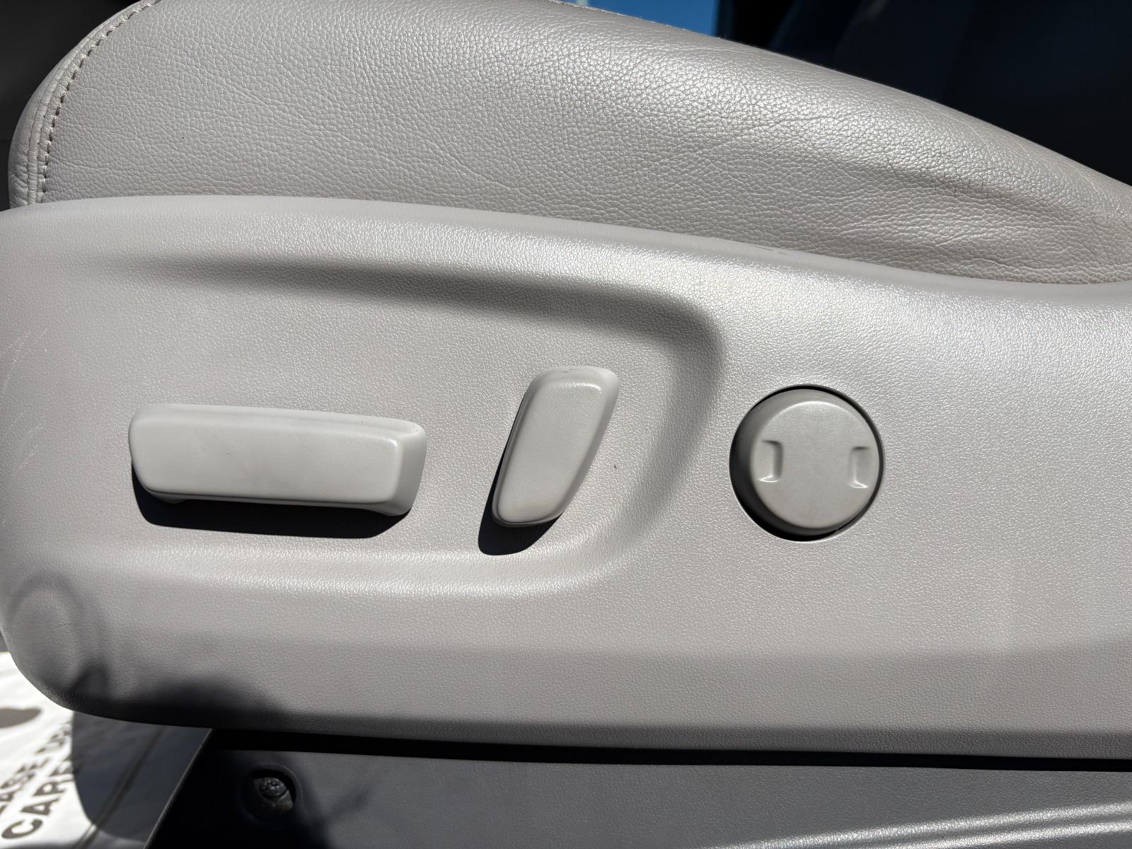 2016 Toyota Sienna 51