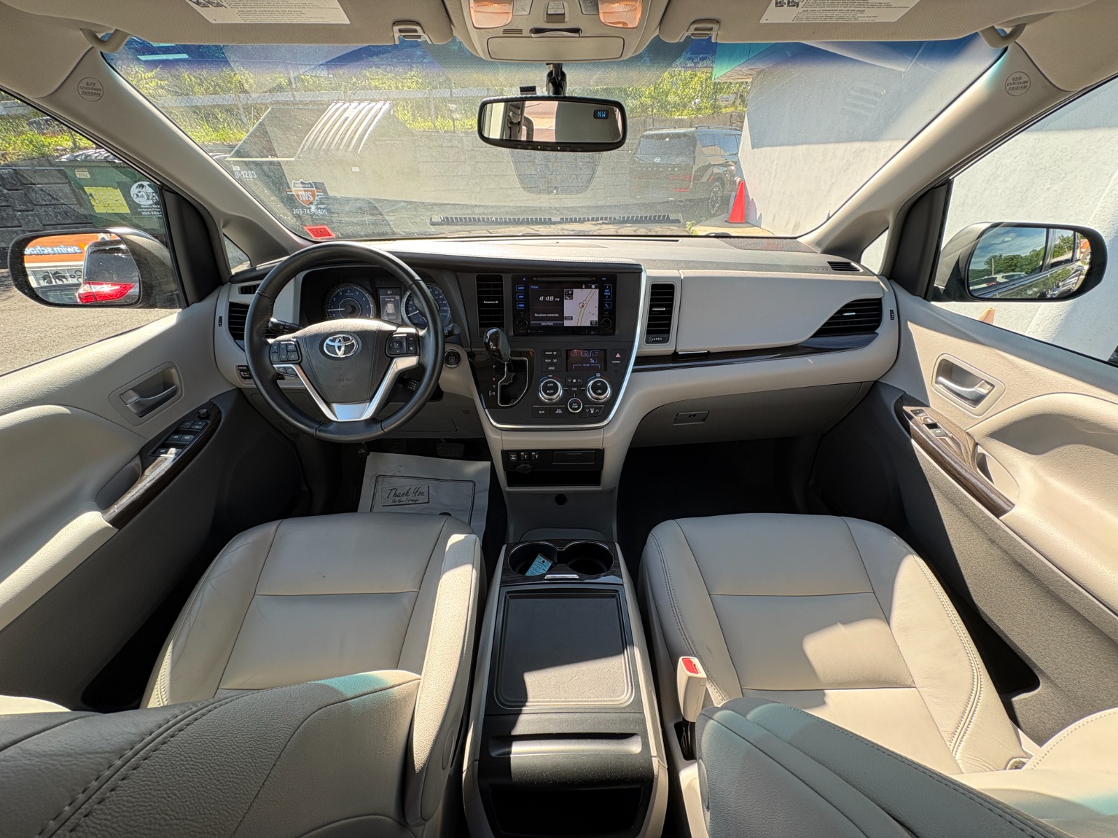 2016 Toyota Sienna 14