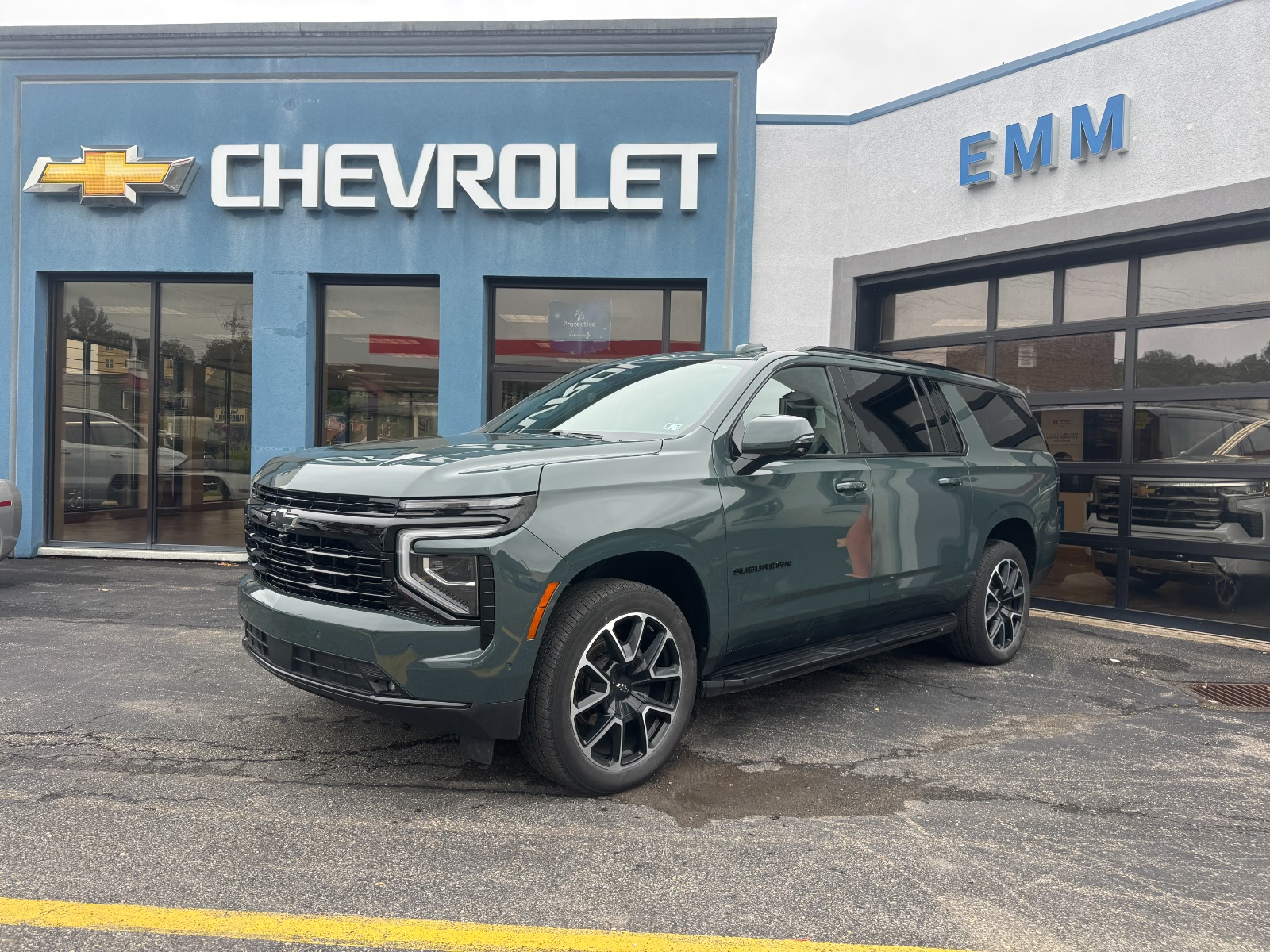 CYPRESS GR 2025 Chevrolet Suburban SUV / Crossover Four-Wheel Drive 