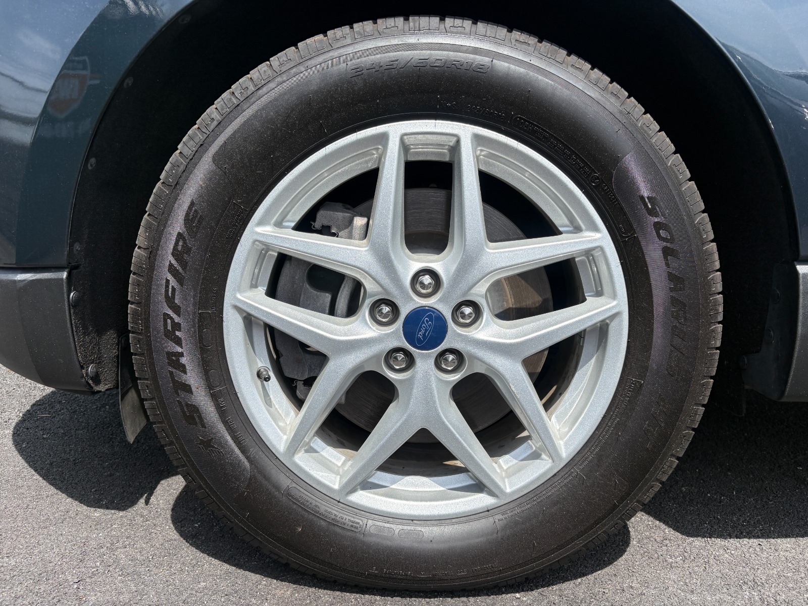 2022 Ford Edge SEL - Photo 9
