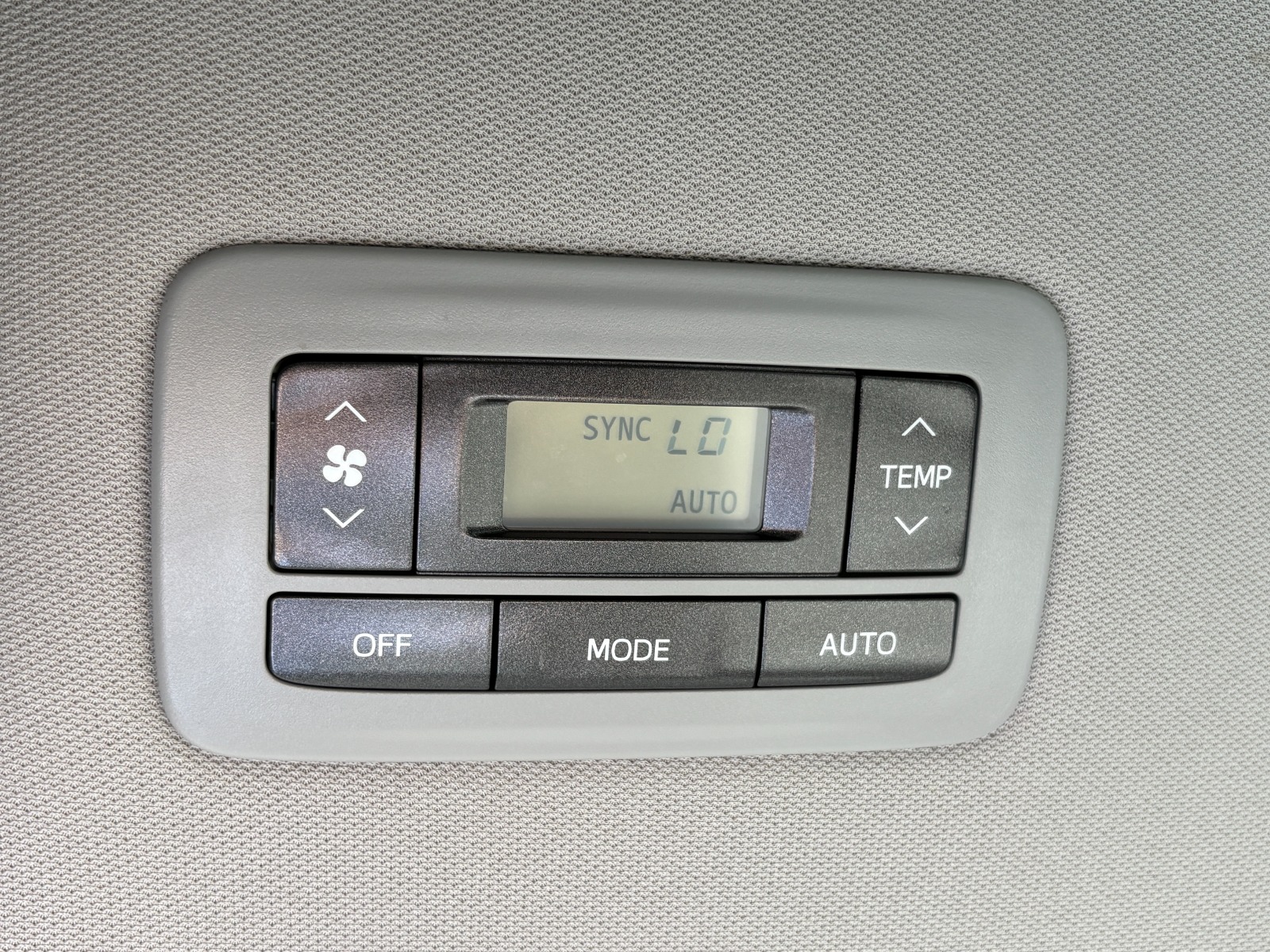 2016 Toyota Sienna 54