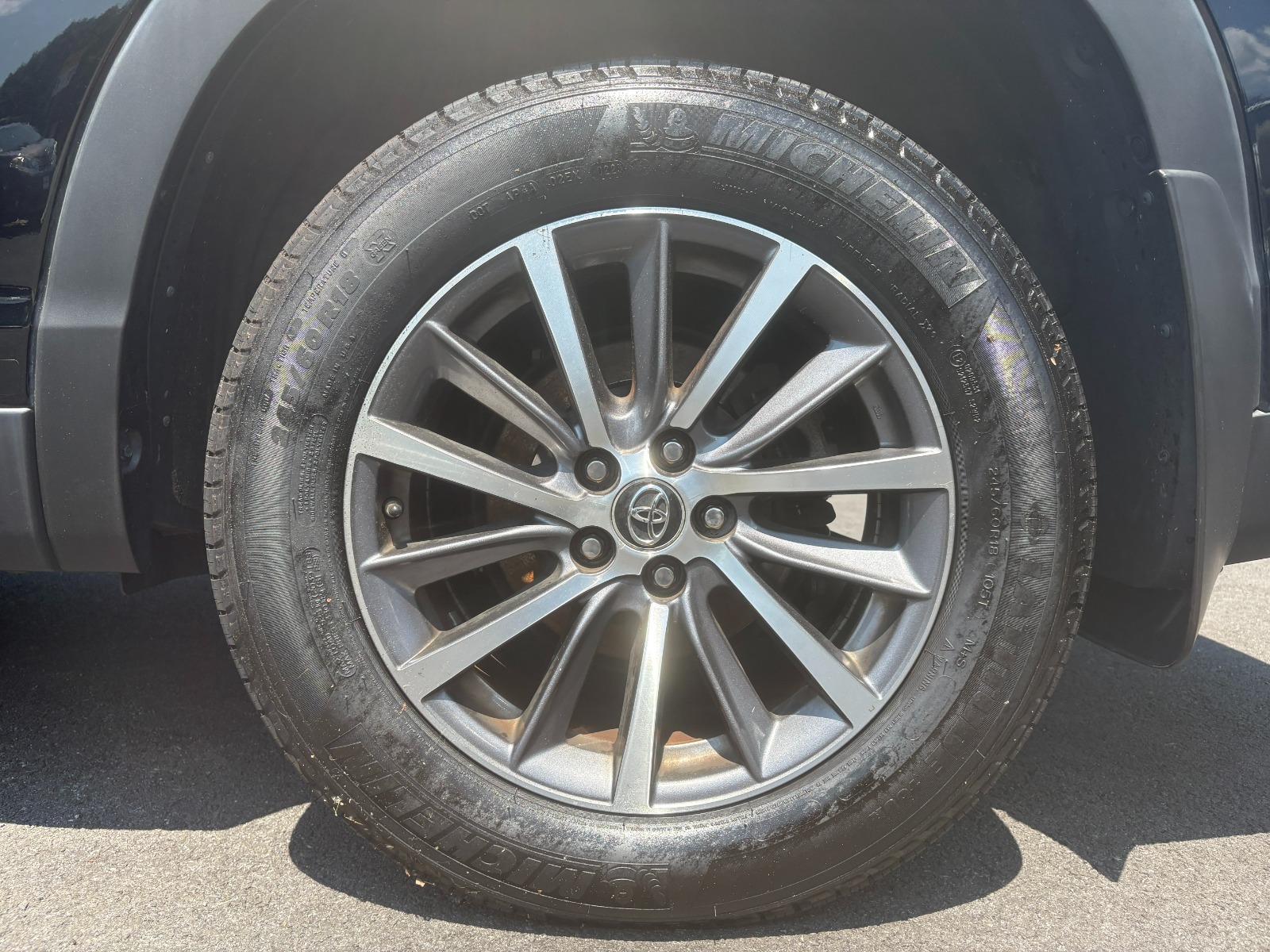 2019 Toyota Highlander XLE - Photo 10