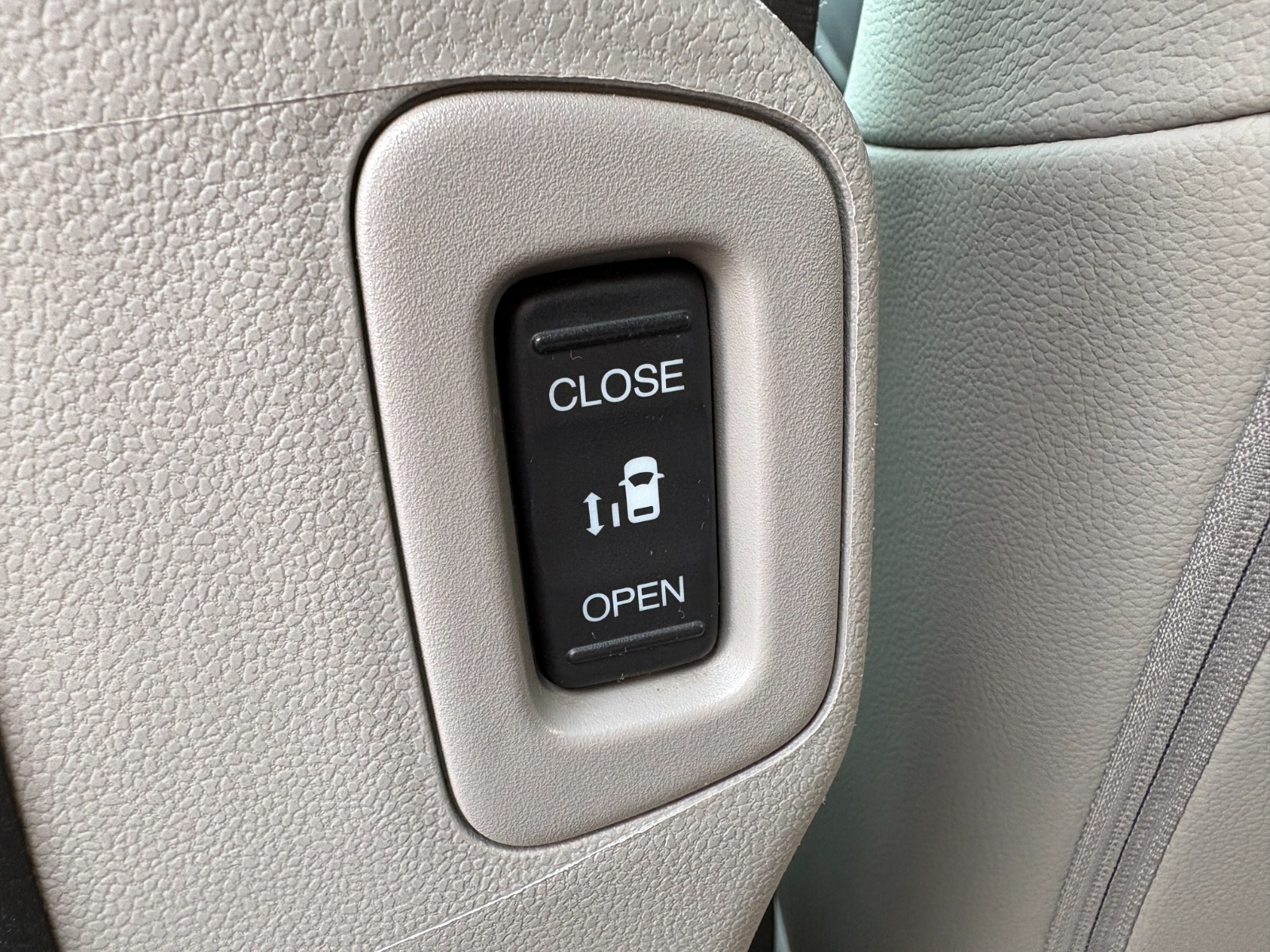 2016 Honda Odyssey 30