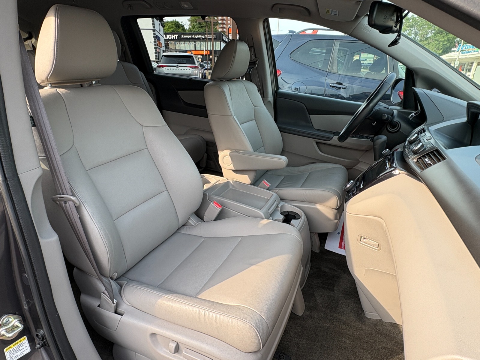 2016 Honda Odyssey 22