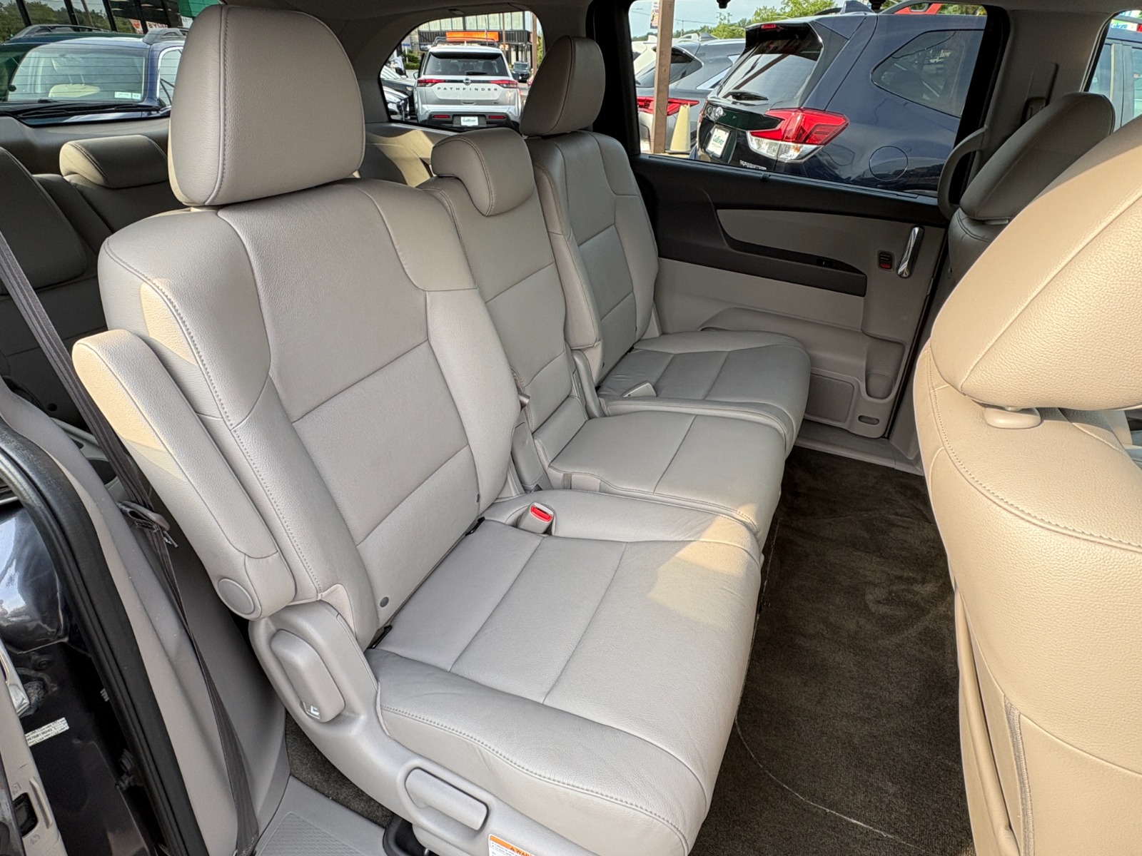 2016 Honda Odyssey 23