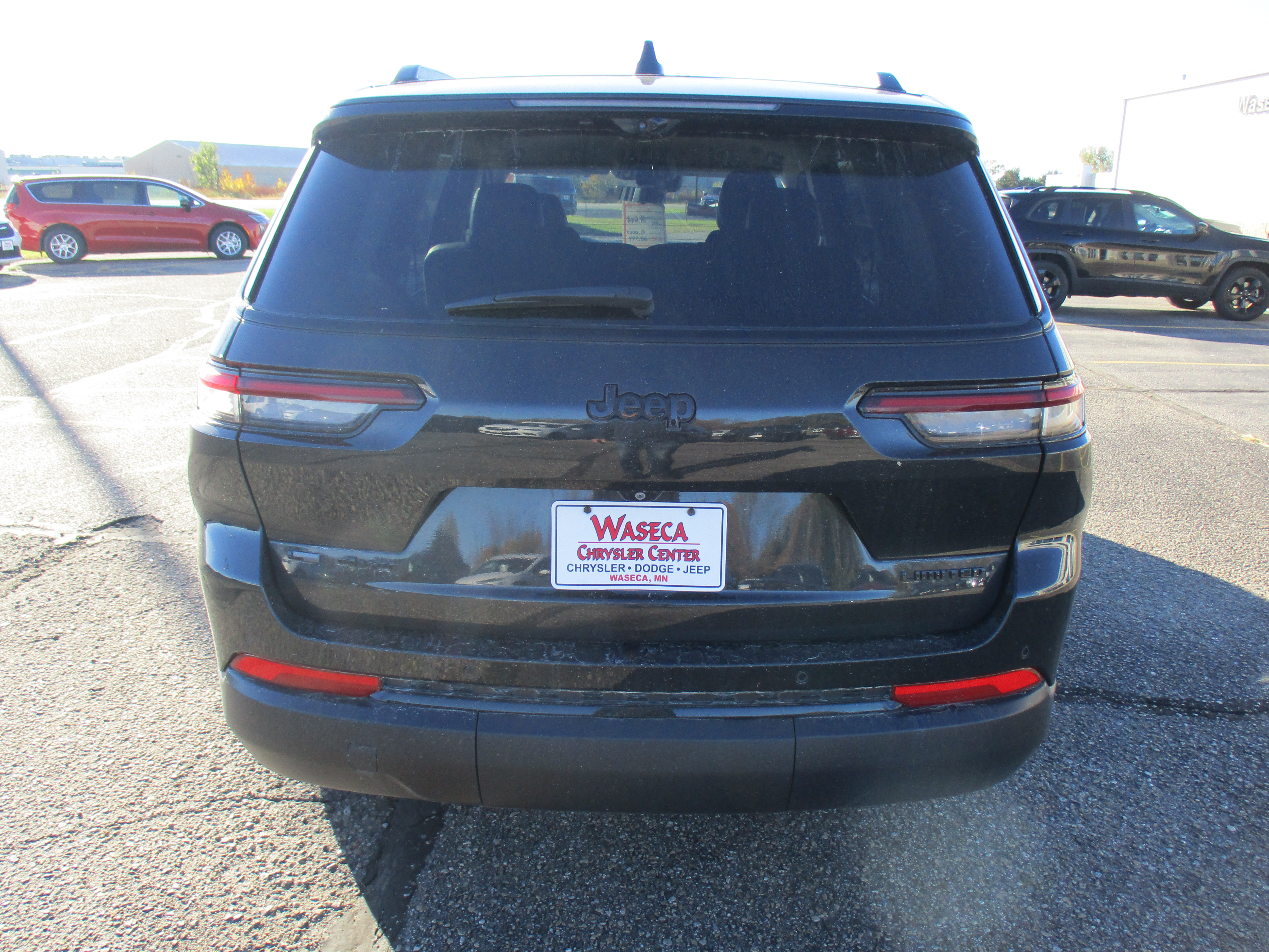 Used 2023 BROWN Jeep Limited image 5