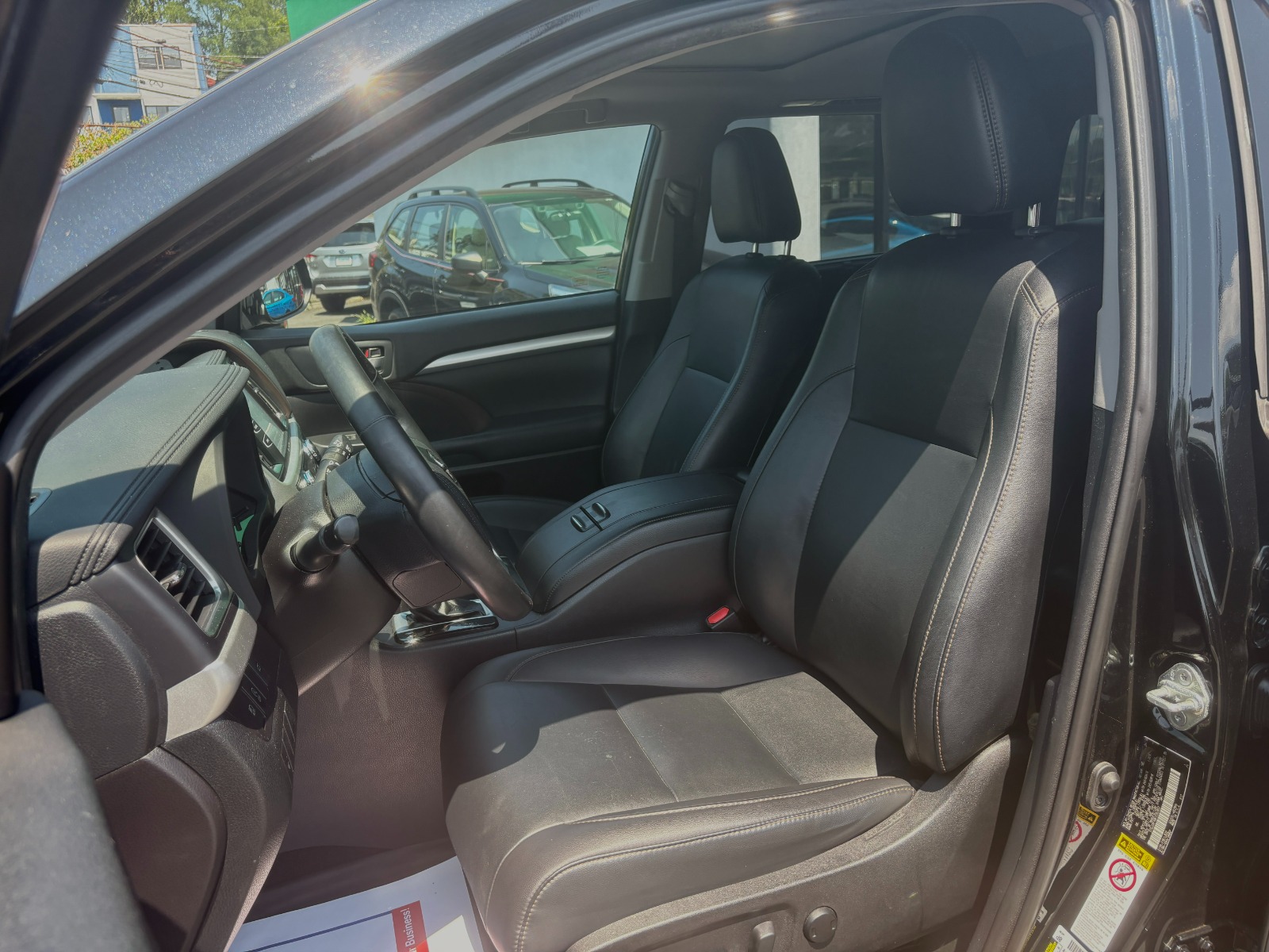 2019 Toyota Highlander XLE - Photo 13