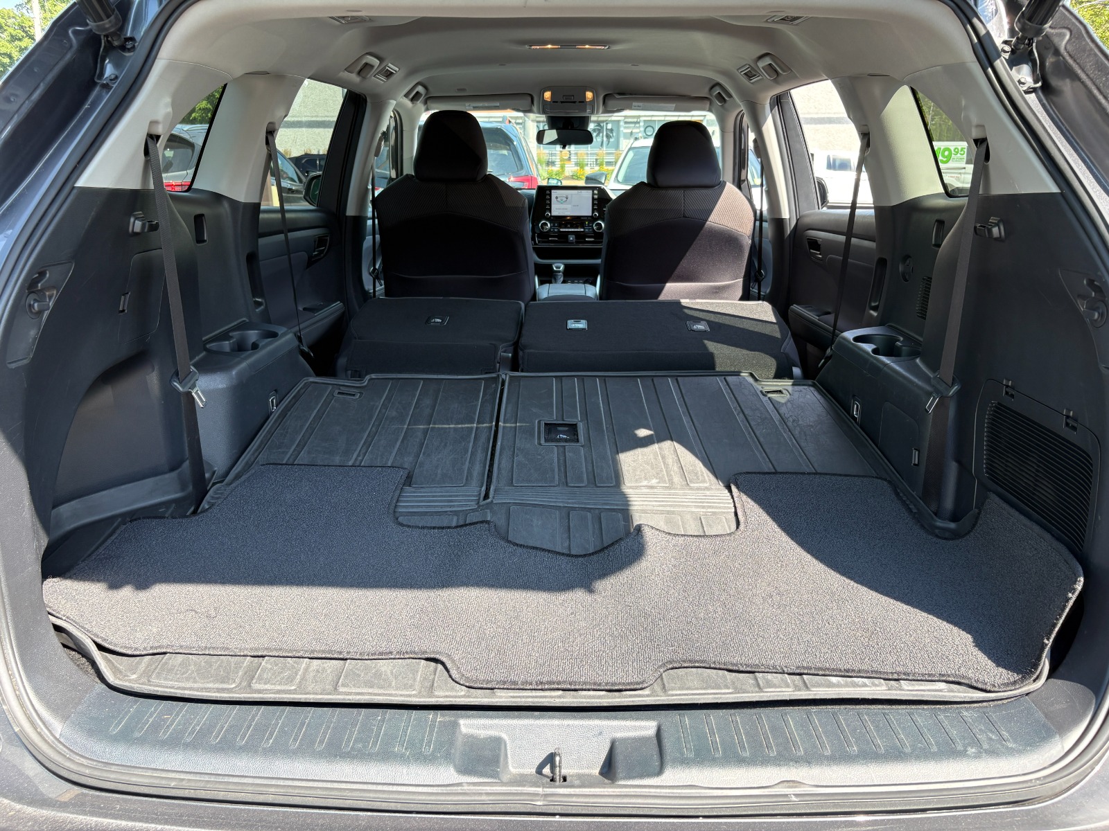 2022 Toyota Highlander 28