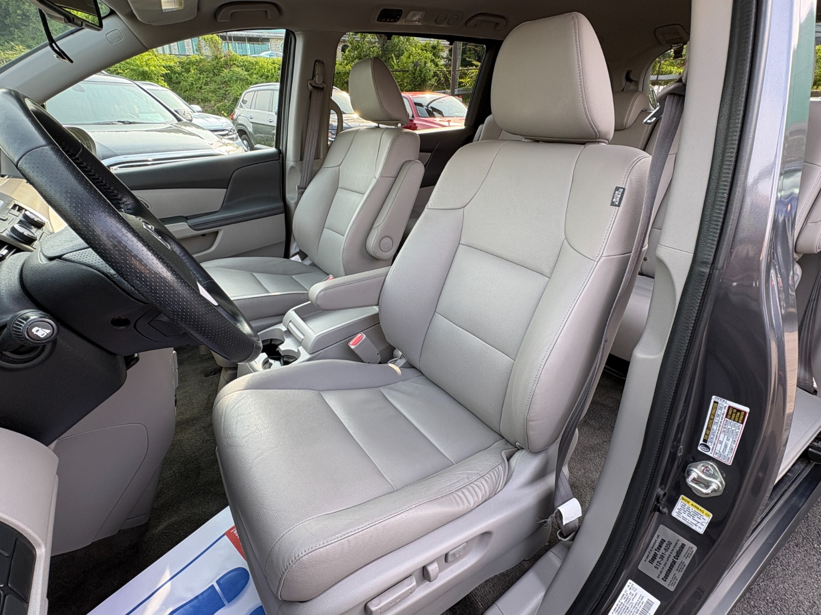 2016 Honda Odyssey 18