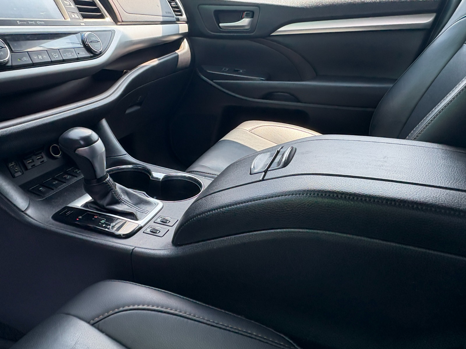 2019 Toyota Highlander XLE - Photo 40