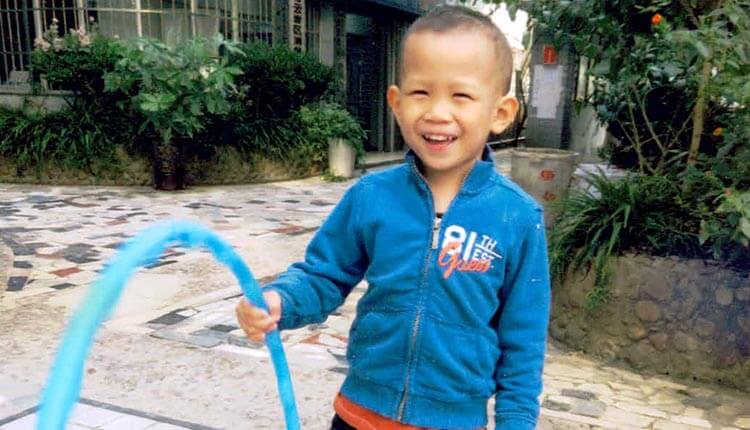 china waiting child