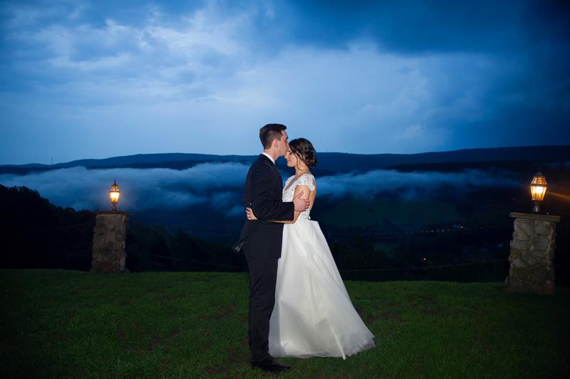 stroudsmoor-country-inn-stroudsmoor-pa-wedding-photography-alex-marissa1669638.jpg