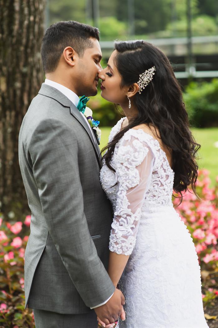 crest-hollow-country-club-woodbury-ny-wedding-photography-suthin-jeena1256383.jpg