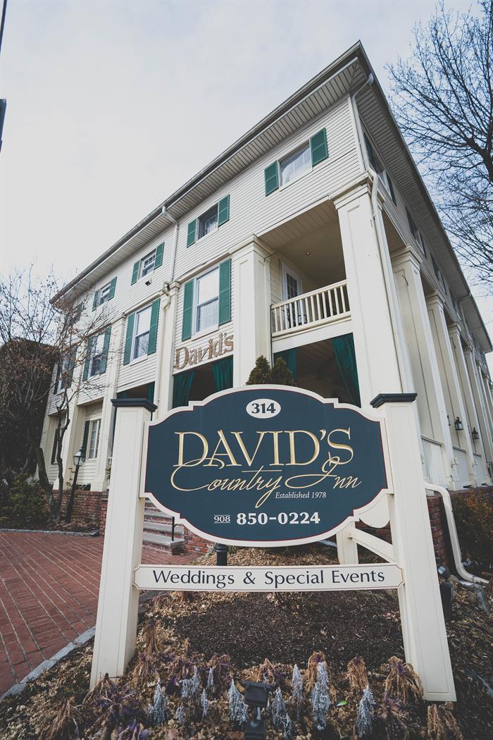 davids-country-inn-hackettstown-nj-wedding-photography-william-noel4026691.jpg