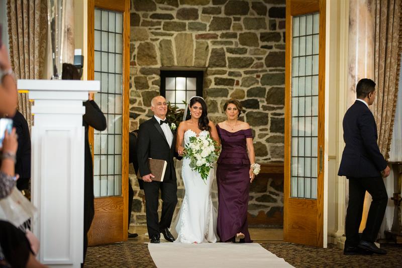 pleasantdale-chateau-west-orange-nj-wedding-photography-chris-holly1552623.jpg