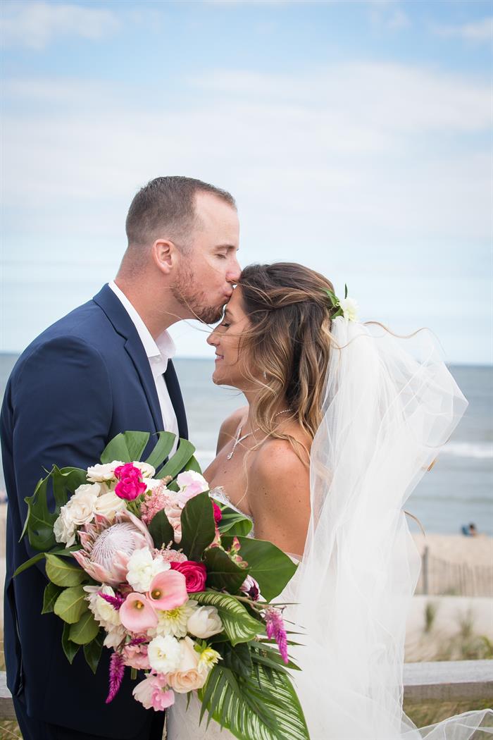 the-sea-shell-resort-beach-haven-nj-wedding-photography-louis-kendall1414845.jpg