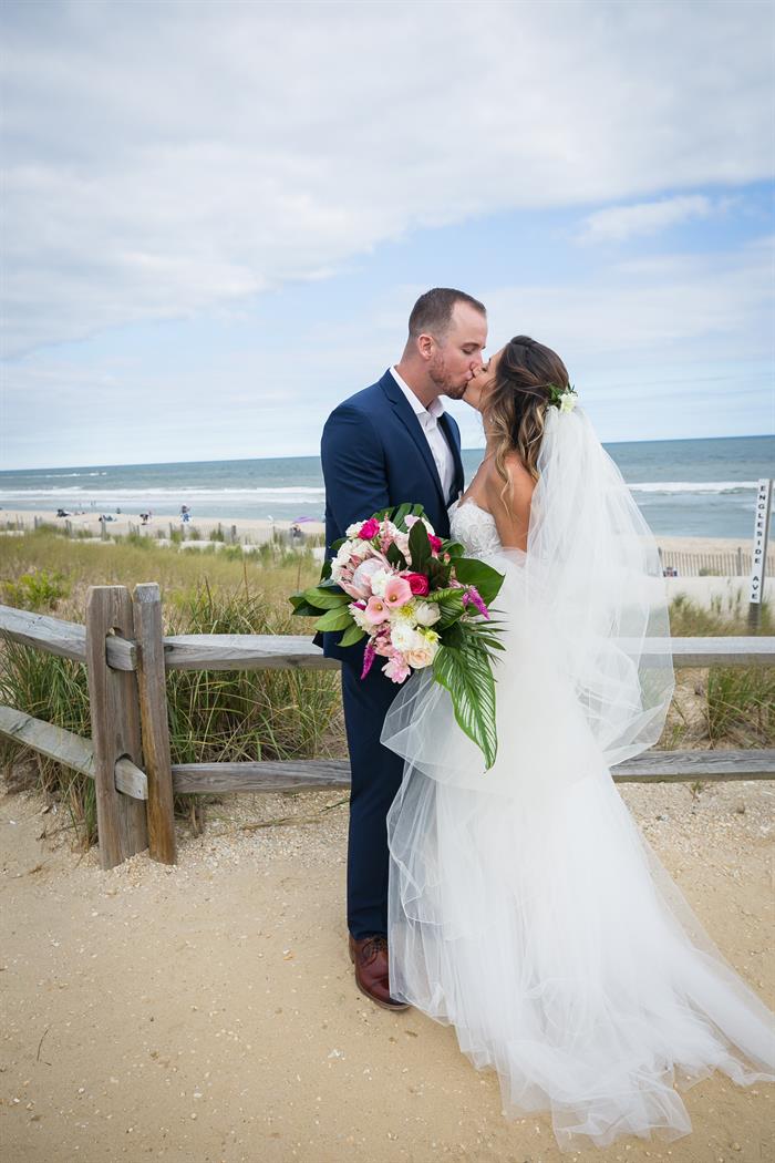 the-sea-shell-resort-beach-haven-nj-wedding-photography-louis-kendall3114832.jpg