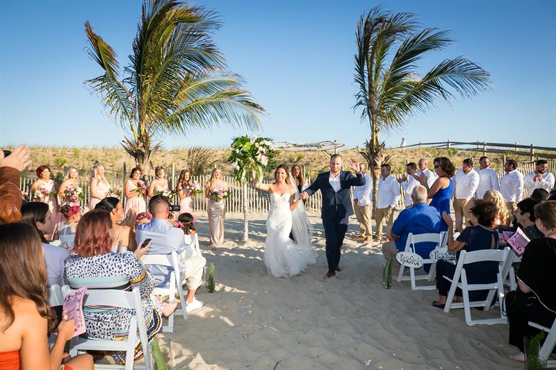 the-sea-shell-resort-beach-haven-nj-wedding-photography-louis-kendall3489879.jpg