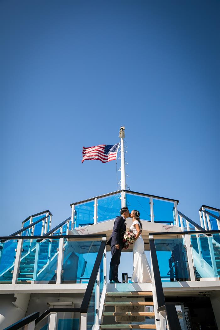 hornblower-cruises-new-york-ny-wedding-photography-justin-eileen1902350.jpg