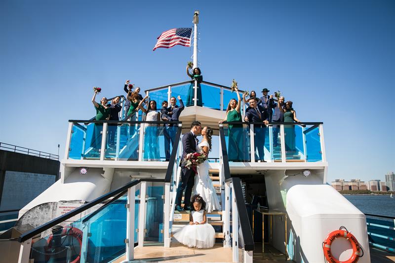 hornblower-cruises-new-york-ny-wedding-photography-justin-eileen2107356.jpg