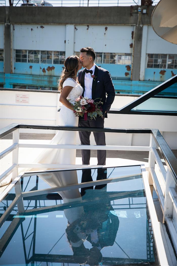 hornblower-cruises-new-york-ny-wedding-photography-justin-eileen3719007.jpg
