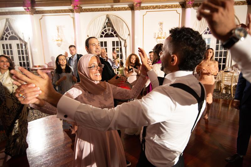 crystal-plaza-inc-livingston-nj-wedding-photography-ahmed-ayesha4331712.jpg