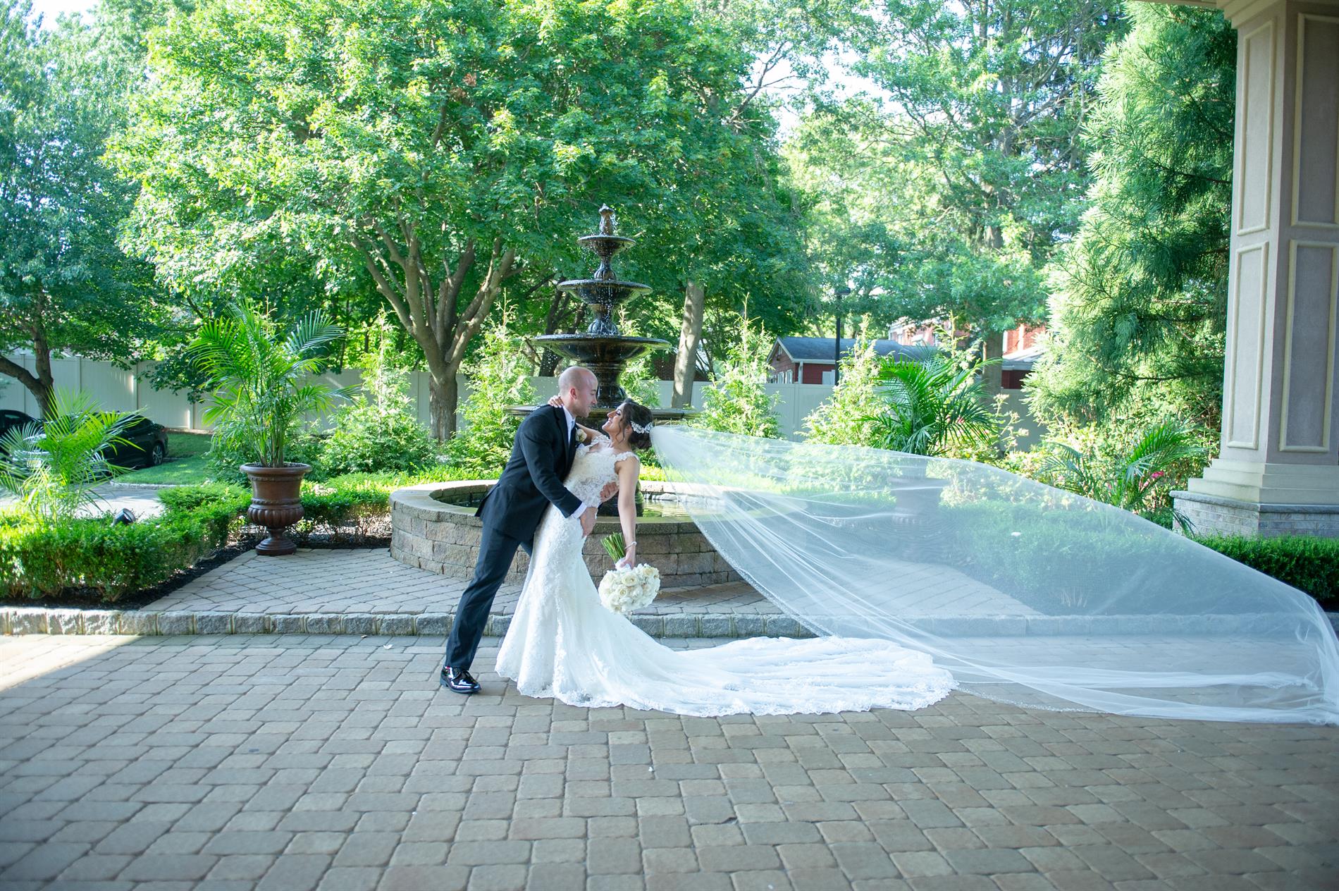 Samantha & Jason Wedding Photos