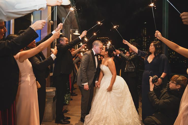 liberty-house-jersey-city-nj-wedding-photography-nelson-krystle2068474.jpg