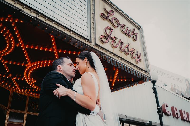 loews-jersey-theatre-jersey-city-nj-wedding-photography-bryan-lisa4498081.jpg