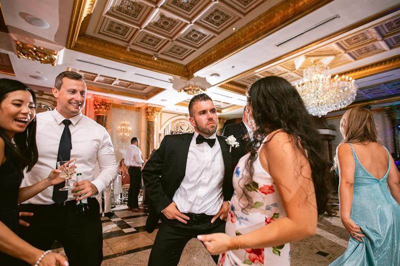 the-venetian-garfield-nj-wedding-photography-raul-bari2117237.jpg