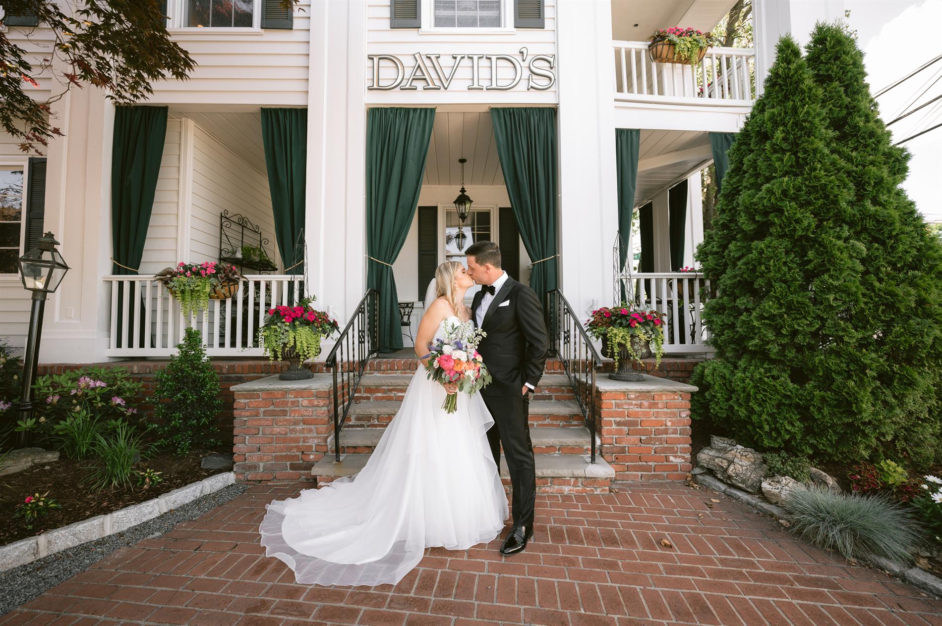 Emily & Andrew Wedding Photos