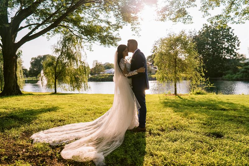 windows-on-the-water-at-frogbridge-millstone-nj-wedding-photography-isaac-rosalia4427805.jpg