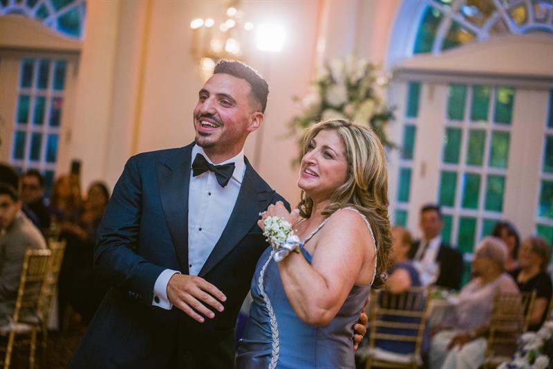 crystal-plaza-inc-livingston-nj-wedding-photography-george-ilianna3330106.jpg