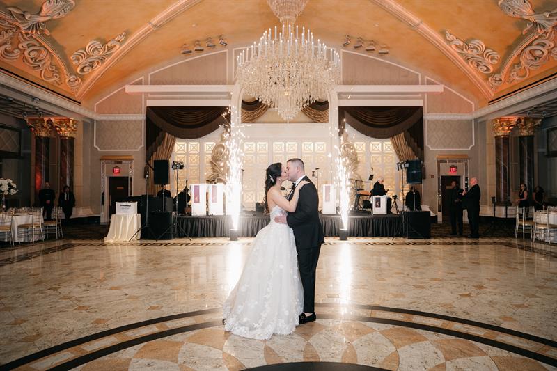 the-venetian-garfield-nj-wedding-photography-justin-christina2087361.jpg
