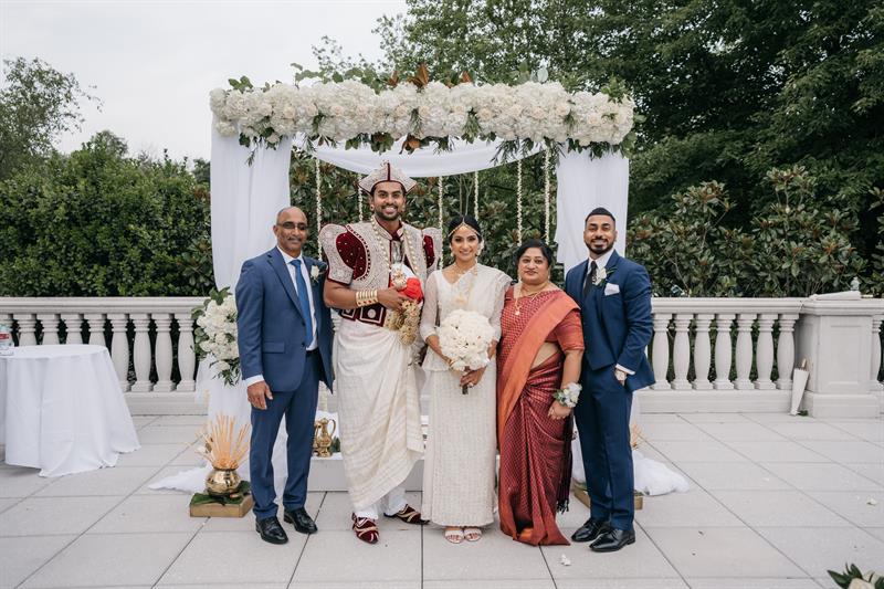 the-palace-at-somerset-park-somerset-nj-wedding-photography-vishva-jamie3436670.jpg