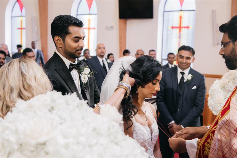the-palace-at-somerset-park-somerset-nj-wedding-photography-vishva-jamie4131820.jpg