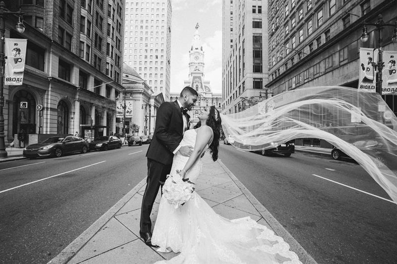 loews-philadelphia-hotel-philadelphia-pa-wedding-photography-rosh-michelle3409797.jpg