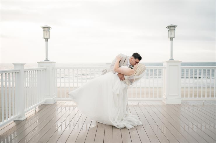 edgewater-beach-&-cabana-club-sea-bright-nj-wedding-photography-matthew-marissa4166750.jpg